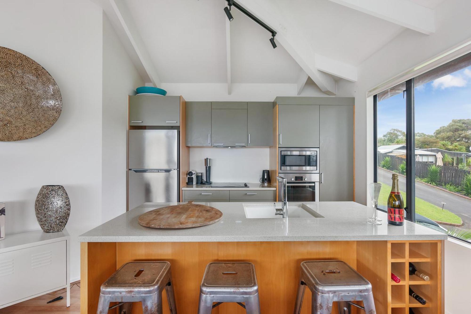 Waiheke Island Resort Conference & Accomodation Centre Ostend Экстерьер фото