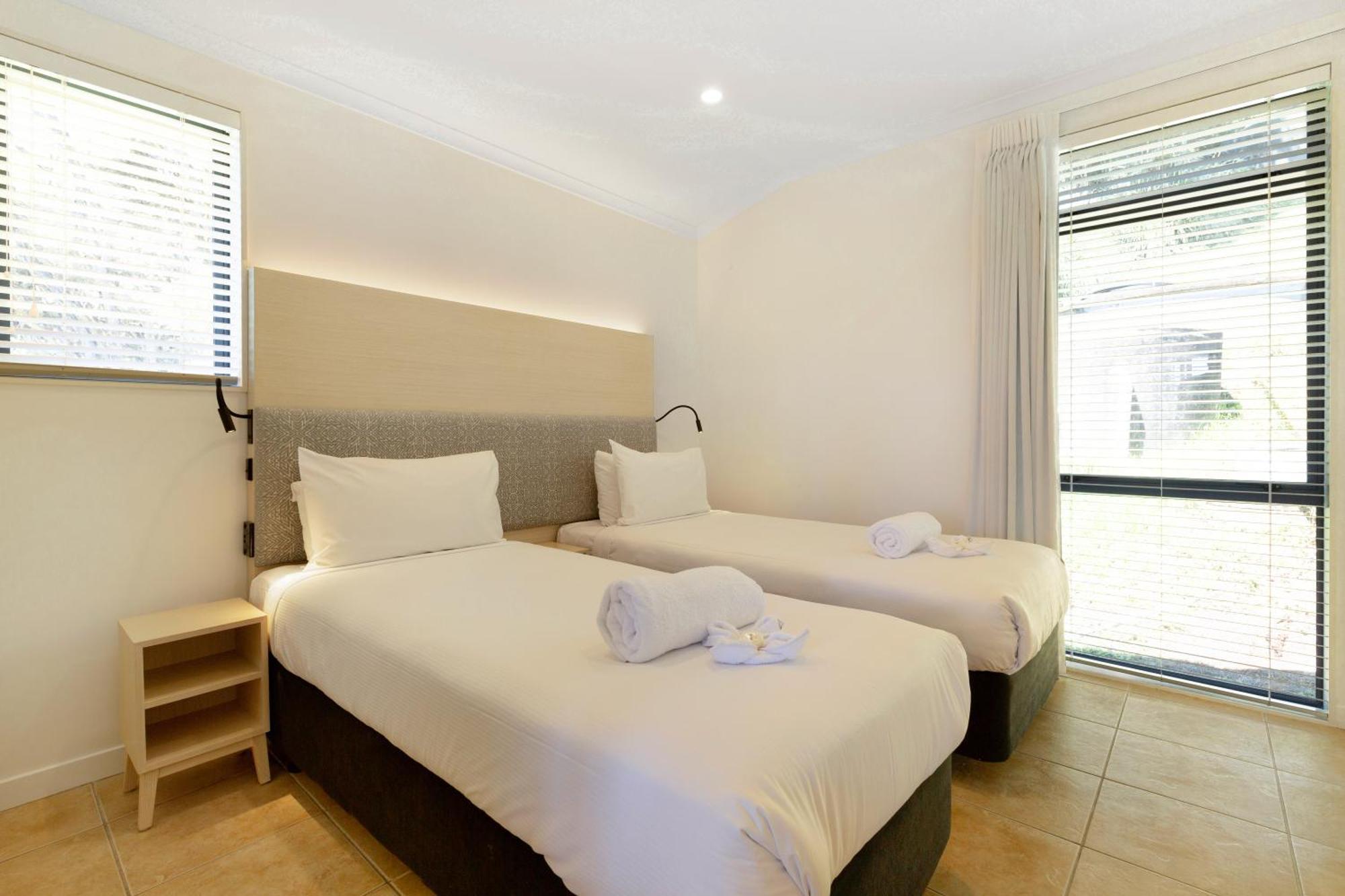 Waiheke Island Resort Conference & Accomodation Centre Ostend Экстерьер фото